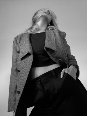 chyntia-juls-HlVjI5WmoQY-unsplash